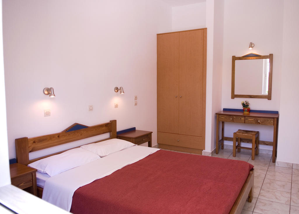 Anthea Apartments Paleóchora Chambre photo