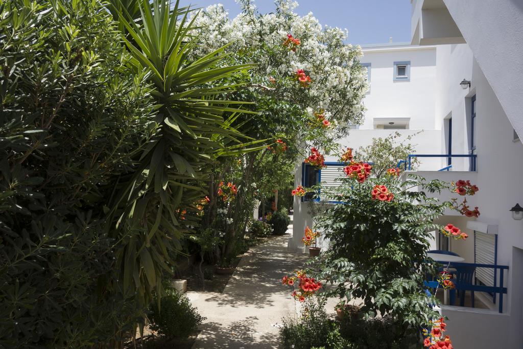 Anthea Apartments Paleóchora Extérieur photo