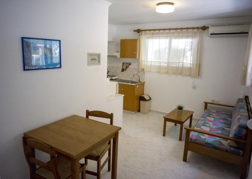 Anthea Apartments Paleóchora Extérieur photo